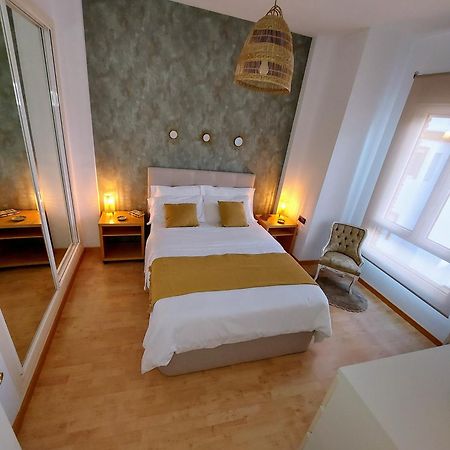Apartamento Las Floritas Malaga Luaran gambar