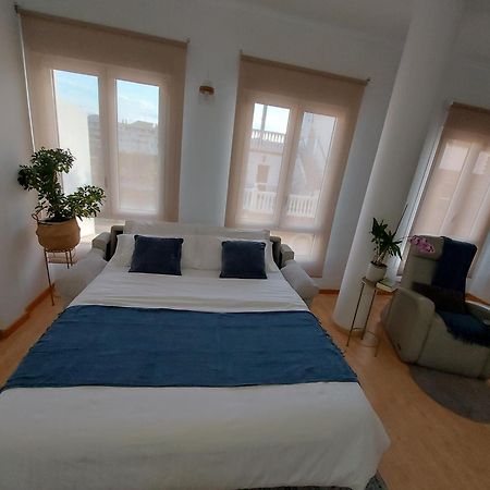 Apartamento Las Floritas Malaga Luaran gambar