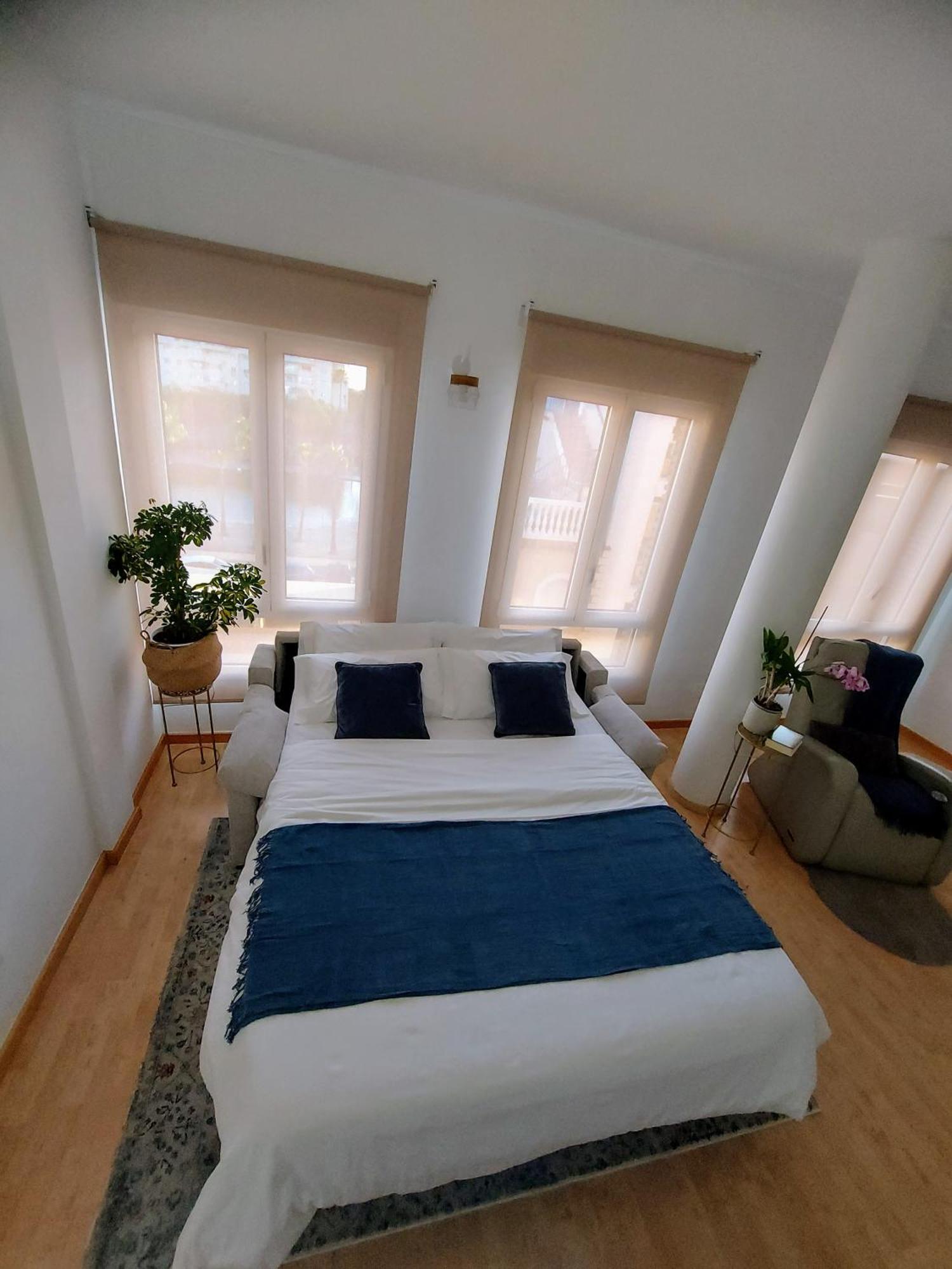Apartamento Las Floritas Malaga Luaran gambar