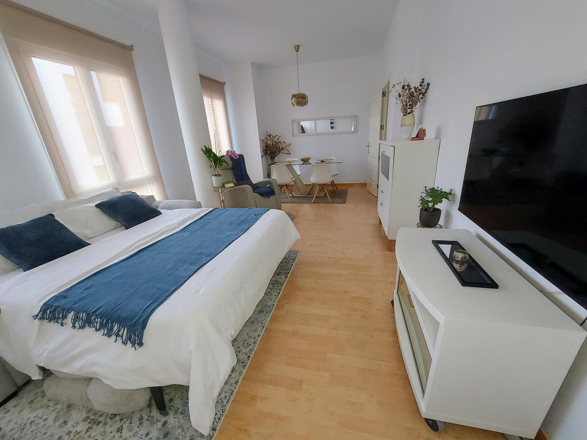 Apartamento Las Floritas Malaga Luaran gambar