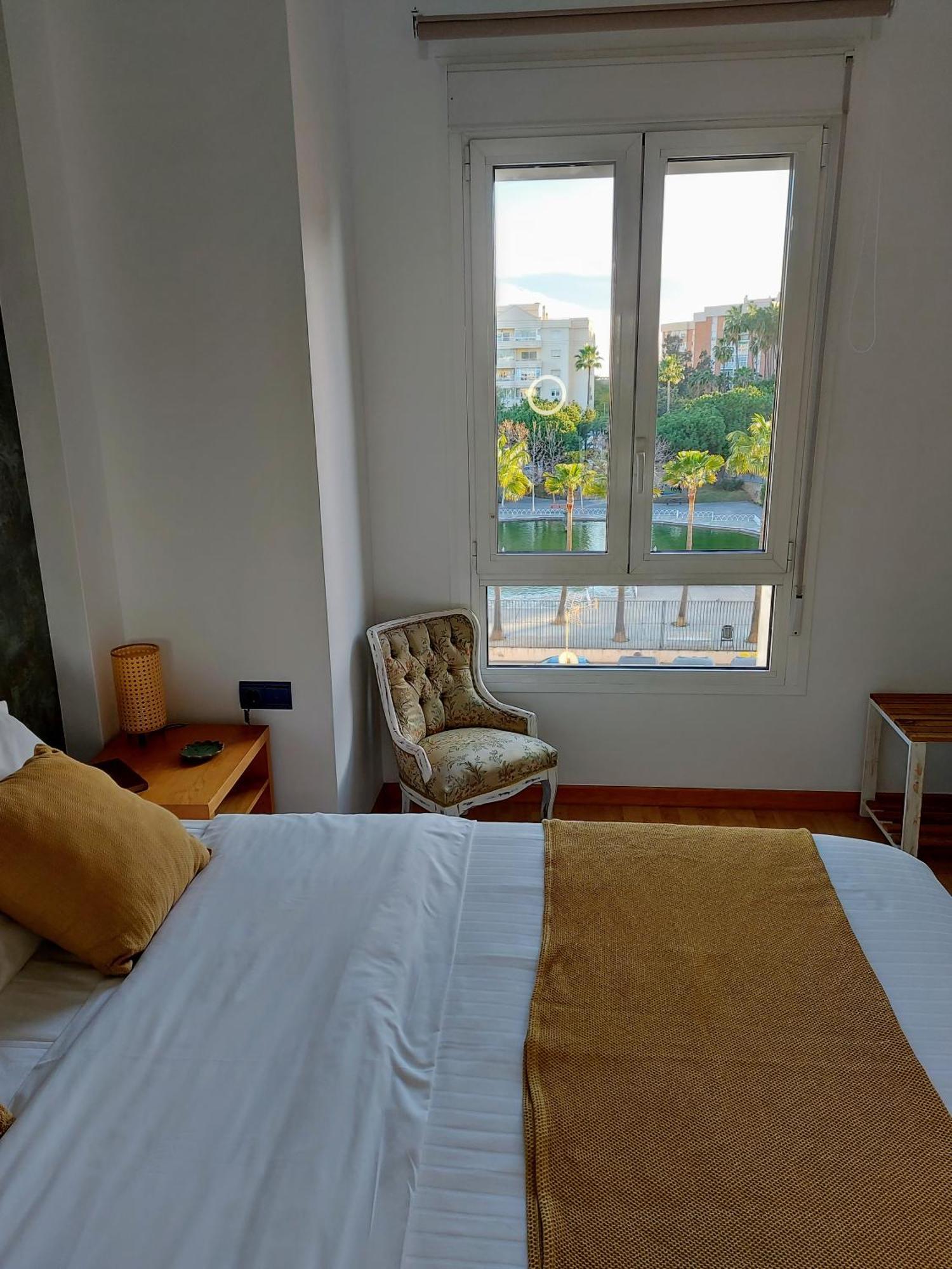 Apartamento Las Floritas Malaga Luaran gambar