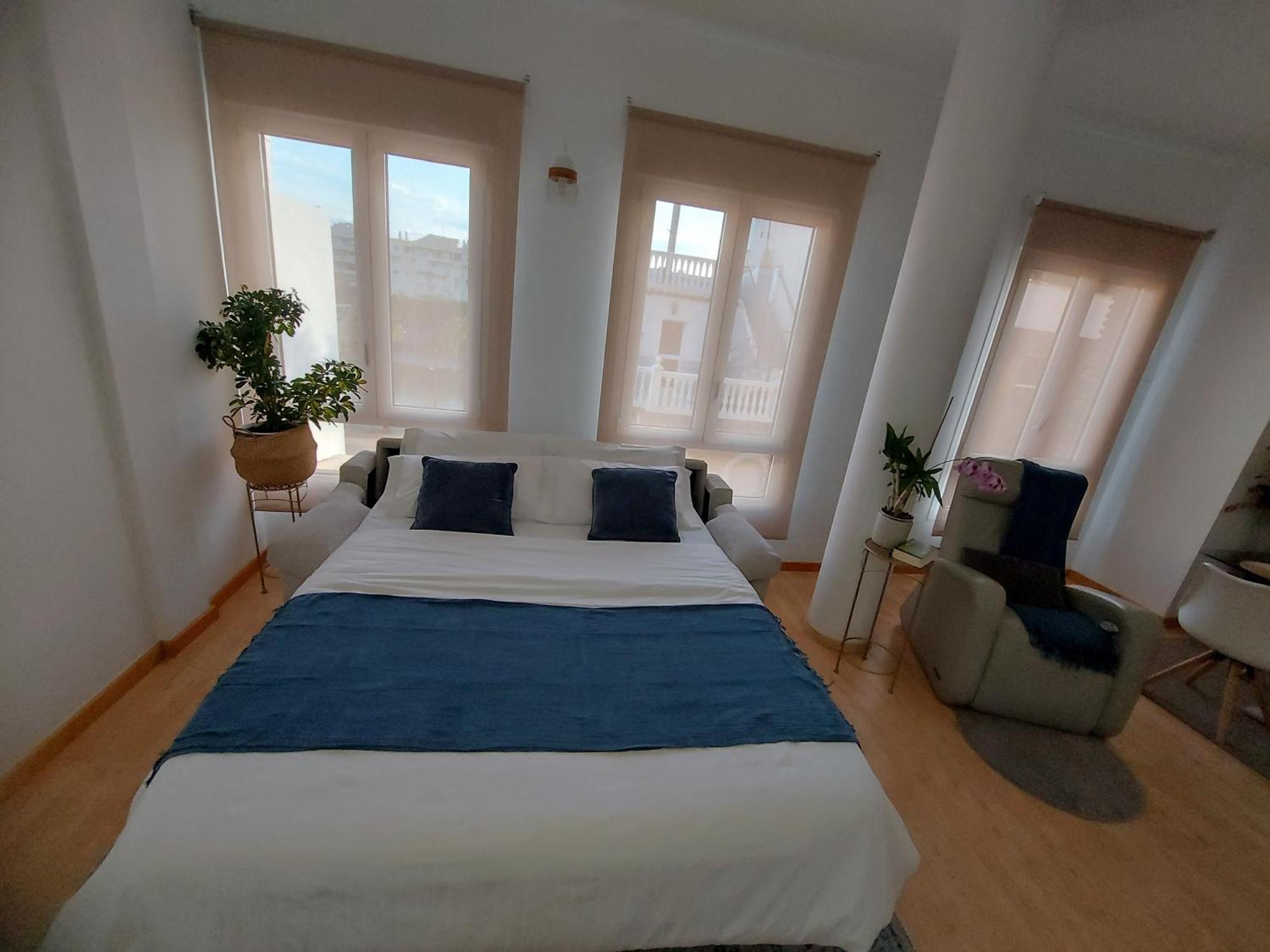 Apartamento Las Floritas Malaga Luaran gambar